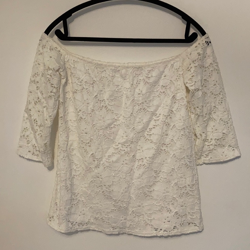 Off the shoulder lined lace top.